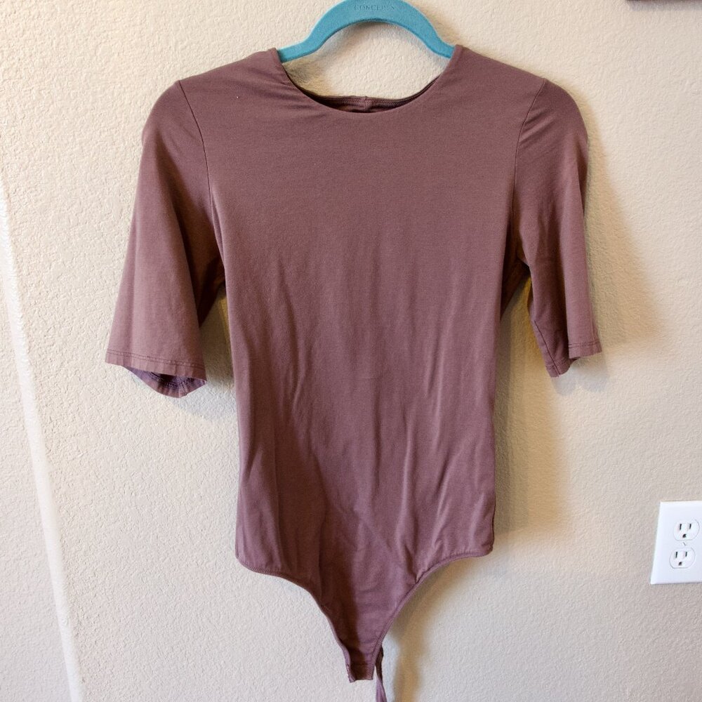 Everlane - The Short-Sleeve Crew Neck Bodysuit - Thong - Size M